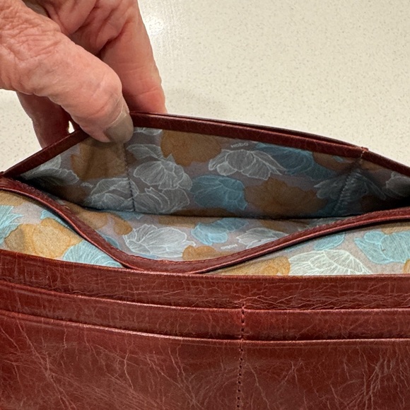 HOBO Maroon Leather Clutch EUC - Picture 5 of 11